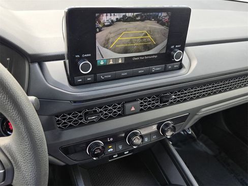 Used 2025 Honda Accord LX image 20