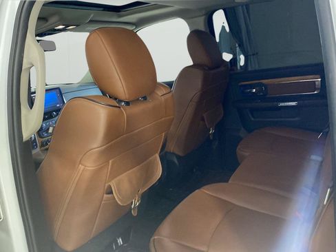 Used 2016 RAM 1500 Laramie Longhorn w/ Convenience Group AWD/4WD image 30