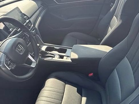 Used 2018 Honda Accord EX-L image 9