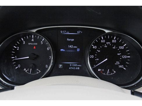 Used 2015 Nissan Rogue SL image 16