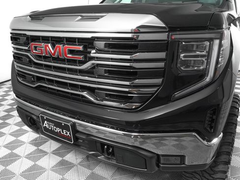 Used 2023 GMC Sierra 1500 SLT AWD/4WD image 27