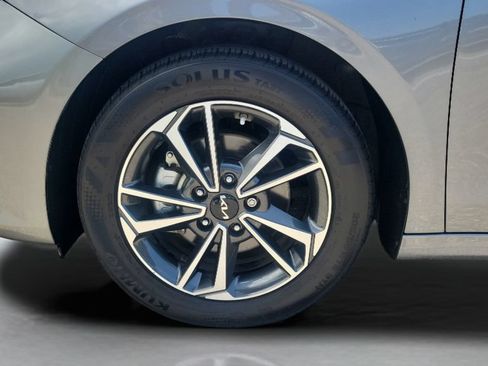Used 2023 Kia Forte LXS FWD image 25