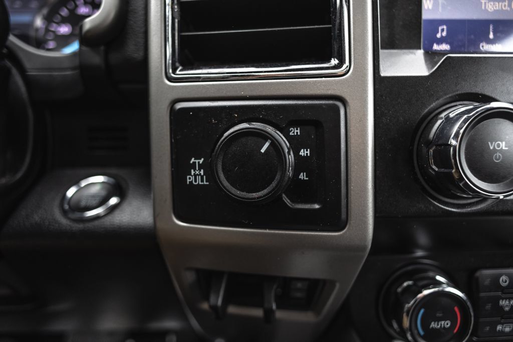 Used 2021 Ford F250 Lariat w/ Tremor Off-Road Package AWD/4WD image 18