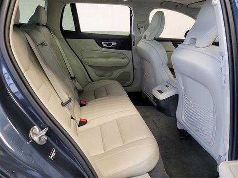 Certified 2026 Volvo V60 B5 Cross Country Plus w/ Protection Package Premier image 19