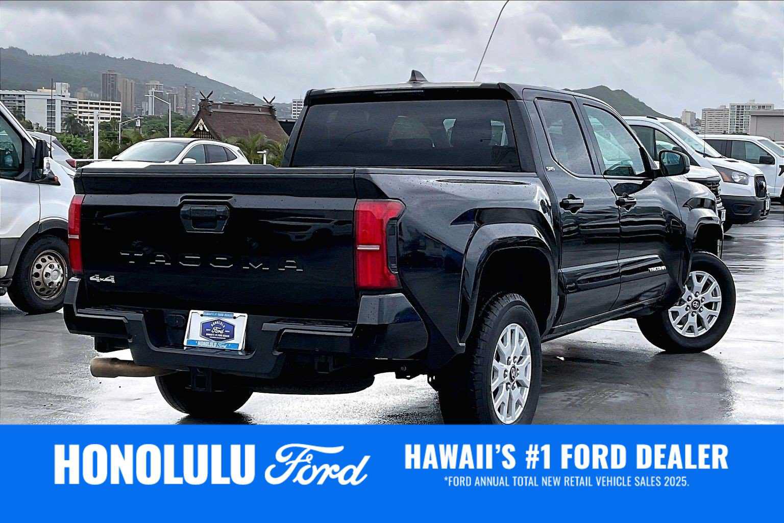 Used 2025 Toyota Tacoma SR5 AWD/4WD image 22