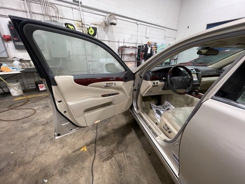 Used 2010 Lexus LS 460 image 30