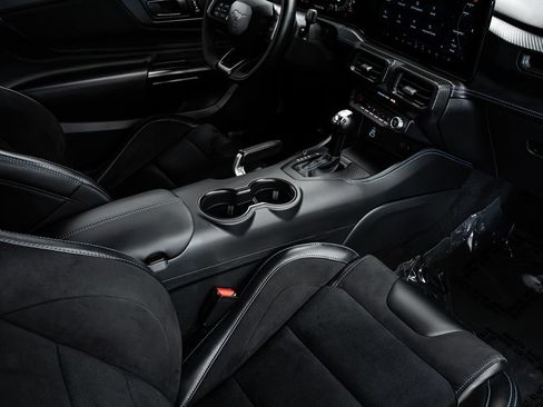 Used 2025 Ford Mustang Dark Horse RWD image 27