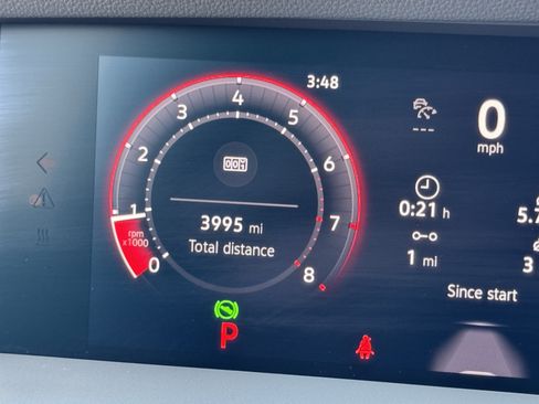 Certified 2025 Volkswagen Tiguan SE AWD/4WD image 21