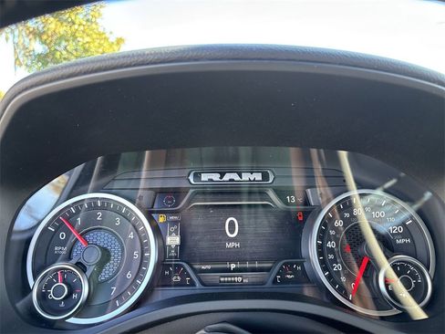 New 2026 RAM 1500 4x4 Crew Cab image 17