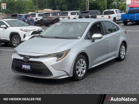 Used 2024 Toyota Corolla LE FWD image 1