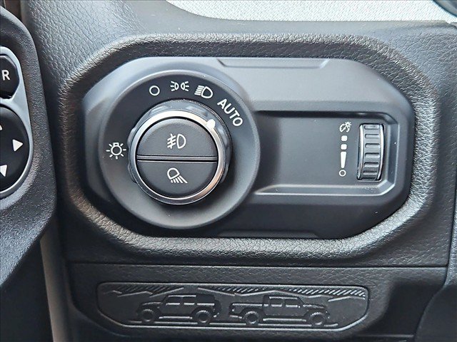 Used 2024 Jeep Gladiator Sport AWD/4WD image 17