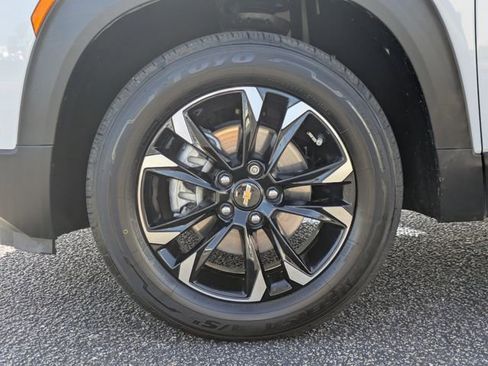 Used 2023 Chevrolet TrailBlazer LT w/ Convenience Package image 14