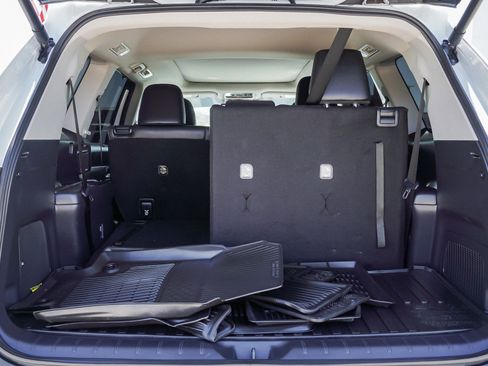 Certified 2025 Toyota Grand Highlander AWD image 14