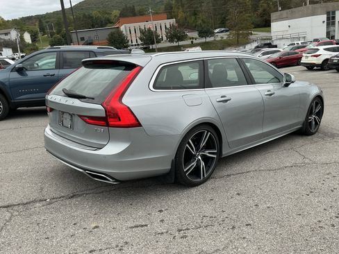 Used 2019 Volvo V90 T5 R-Design w/ Advanced Package image 3