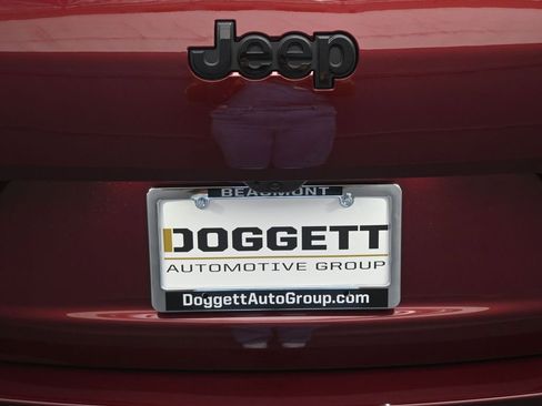 New 2025 Jeep Grand Cherokee L Limited w/ Luxury Tech Group II RWD image 25