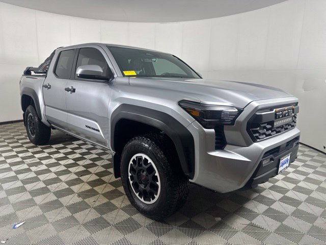 Used 2026 Toyota Tacoma TRD Off-Road AWD/4WD image 1