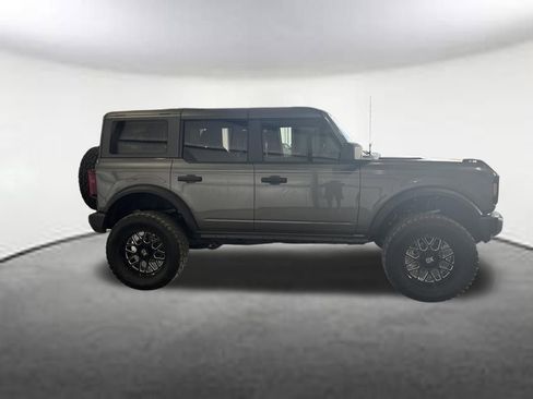 New 2025 Ford Bronco 4-Door image 7