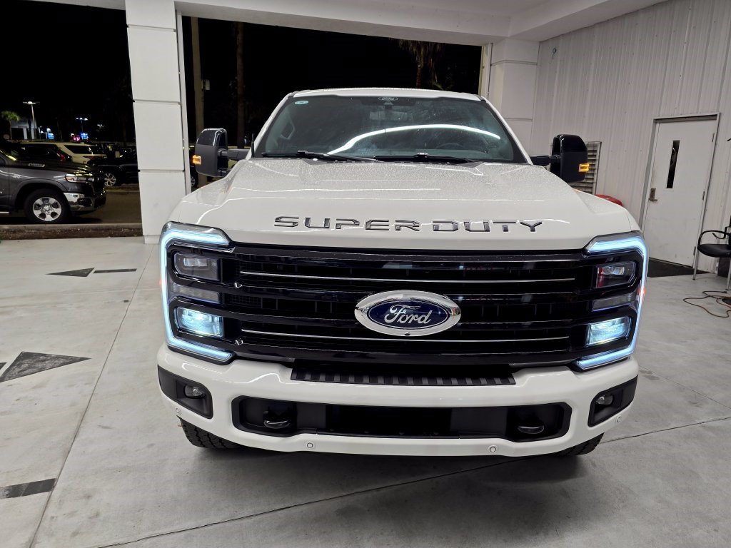 Used 2025 Ford F350 Platinum w/ FX4 Off-Road Package AWD/4WD image 9