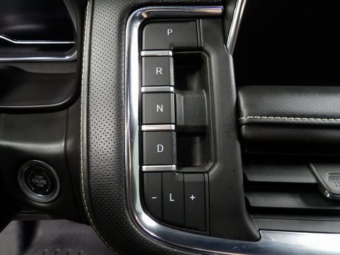 Used 2023 GMC Yukon SLT image 53