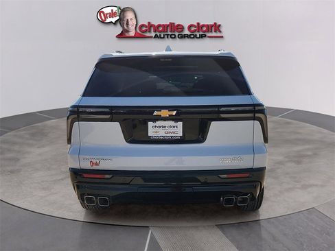 New 2026 Chevrolet Traverse High Country image 4