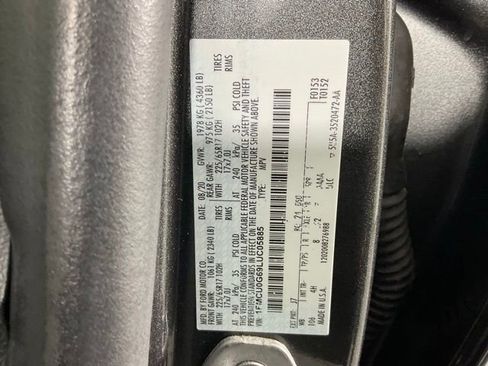 Certified 2020 Ford Escape SE image 26