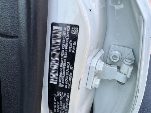 Used 2020 Jeep Renegade Latitude image 23