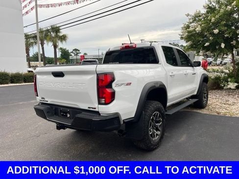Used 2023 Chevrolet Colorado ZR2 w/ ZR2 Convenience Package III AWD/4WD image 3