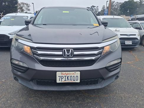 Used 2016 Honda Pilot LX image 2