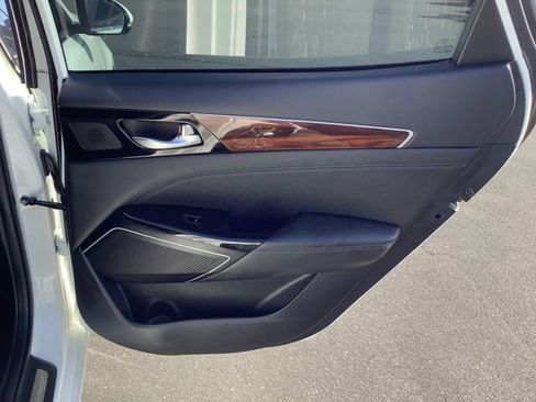 Used 2019 Kia Cadenza Technology image 35