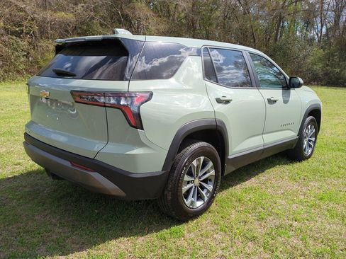 Used 2025 Chevrolet Equinox LT image 4