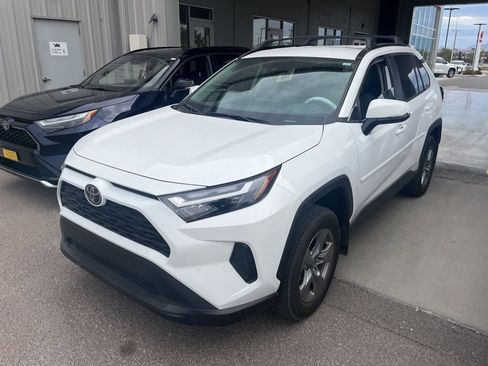 Used 2025 Toyota RAV4 XLE image 5