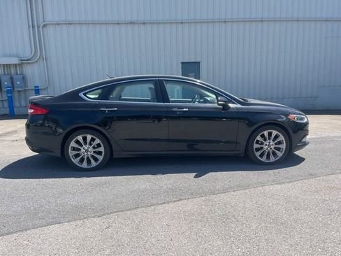 Used 2017 Ford Fusion Platinum AWD/4WD image 4