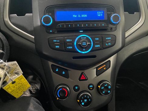 Used 2013 Chevrolet Sonic LT image 32