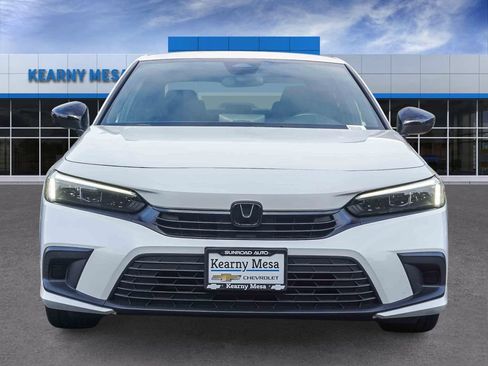 Used 2023 Honda Civic Sport image 2