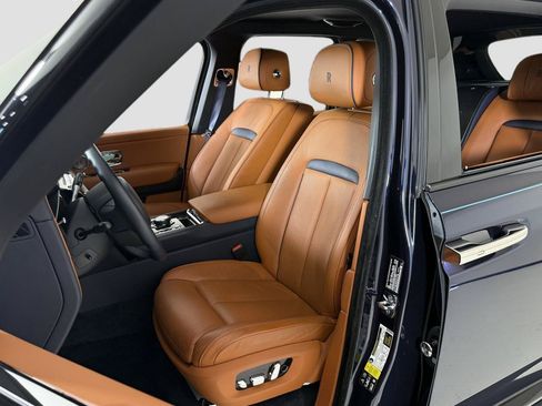 Used 2022 Rolls-Royce Cullinan Black Badge w/ Dark Exterior Package AWD/4WD image 14