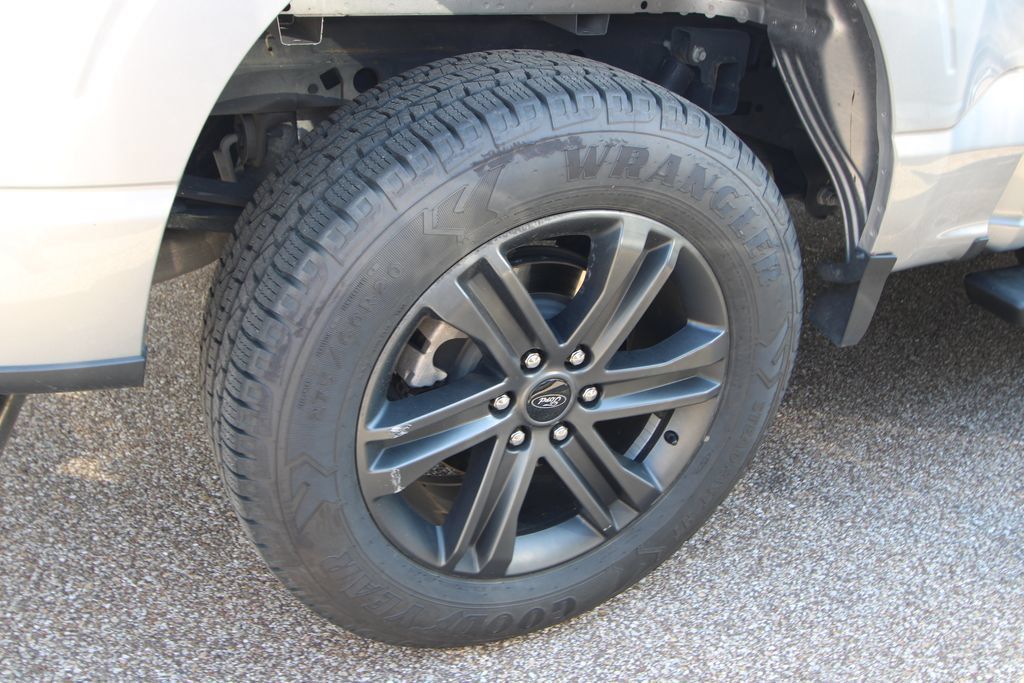 Used 2022 Ford F150 XLT w/ Equipment Group 302A High AWD/4WD image 10