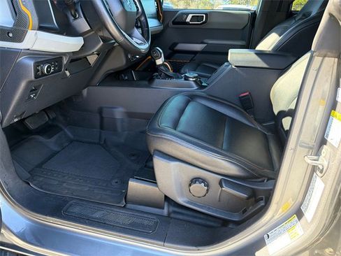 Used 2023 Ford Bronco Badlands w/ Sasquatch Package image 9