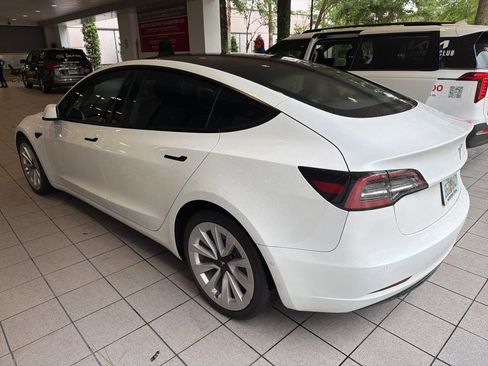 Used 2022 Tesla Model 3 image 4
