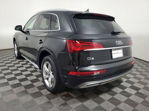 Used 2021 Audi Q5 2.0T Premium w/ Convenience Package AWD/4WD image 4