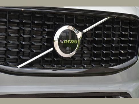Used 2025 Volvo XC60 B5 Ultra w/ Protection Package Premier AWD/4WD image 8