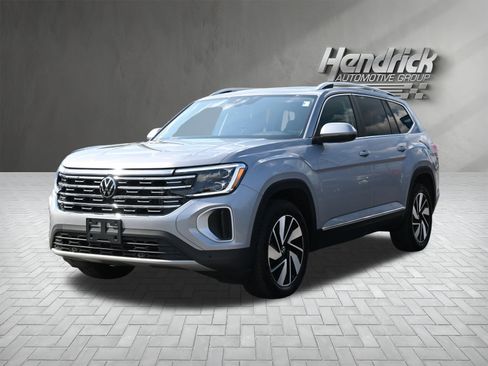 Used 2024 Volkswagen Atlas SEL image 7