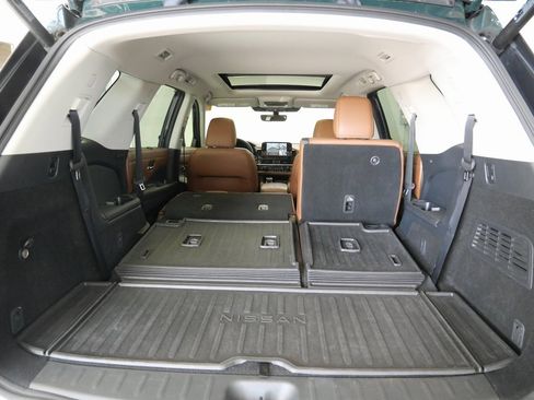 Used 2023 Nissan Pathfinder Platinum w/ Cargo Package image 26