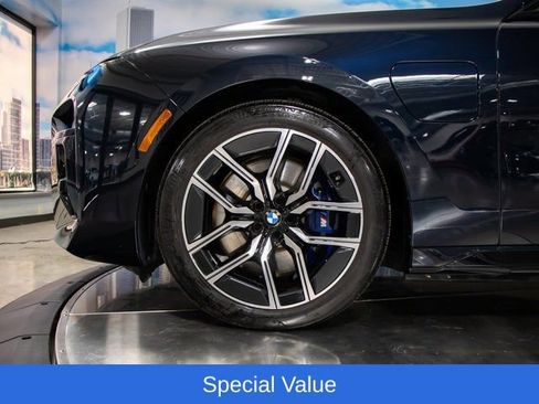 Used 2025 BMW 750e xDrive w/ Executive Package AWD/4WD image 7