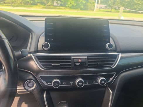 Used 2020 Honda Accord Sport image 16