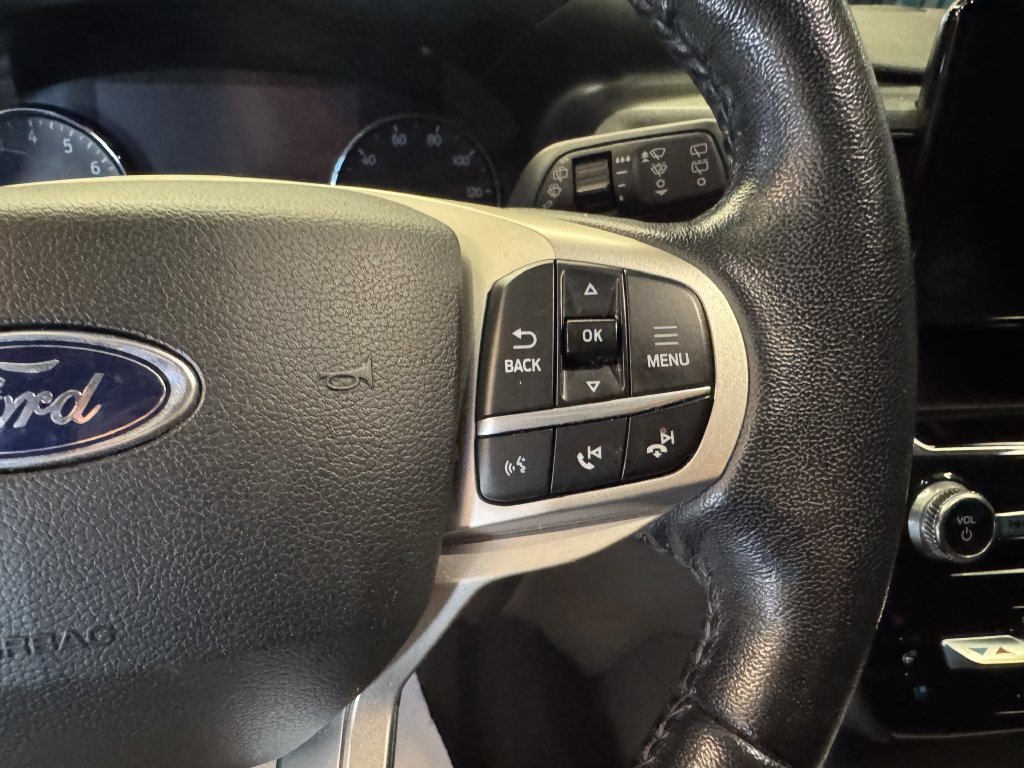 Used 2021 Ford Explorer Limited w/ Equipment Group 301A AWD/4WD image 12
