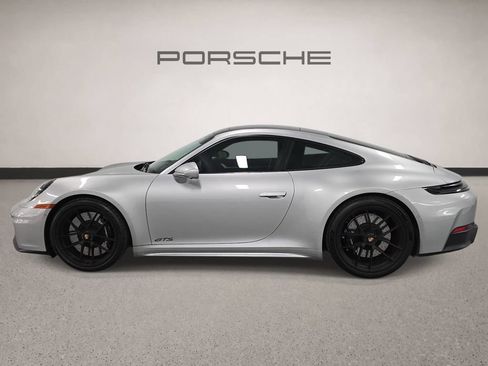 Certified 2025 Porsche 911 Carrera 4 GTS AWD/4WD image 2