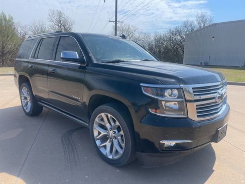 Used 2020 Chevrolet Tahoe Premier w/ 6.2L Performance Package image 3