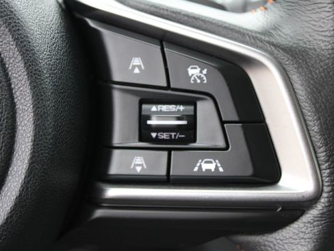 Used 2018 Subaru Crosstrek 2.0i Limited image 14