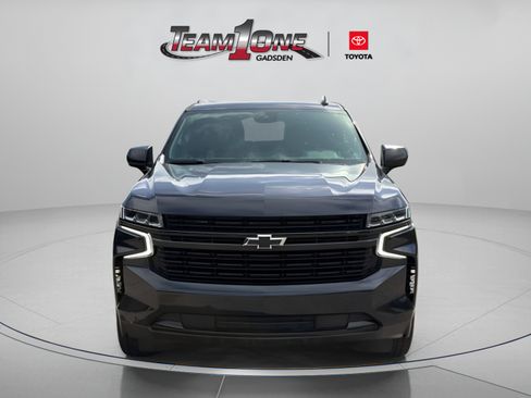 Used 2023 Chevrolet Suburban RST RWD image 2