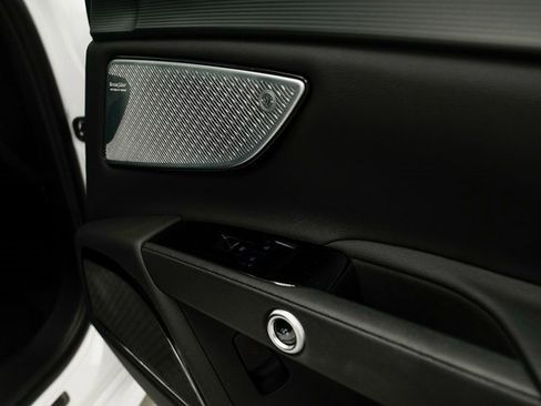 Used 2024 Maserati Grecale GT image 29